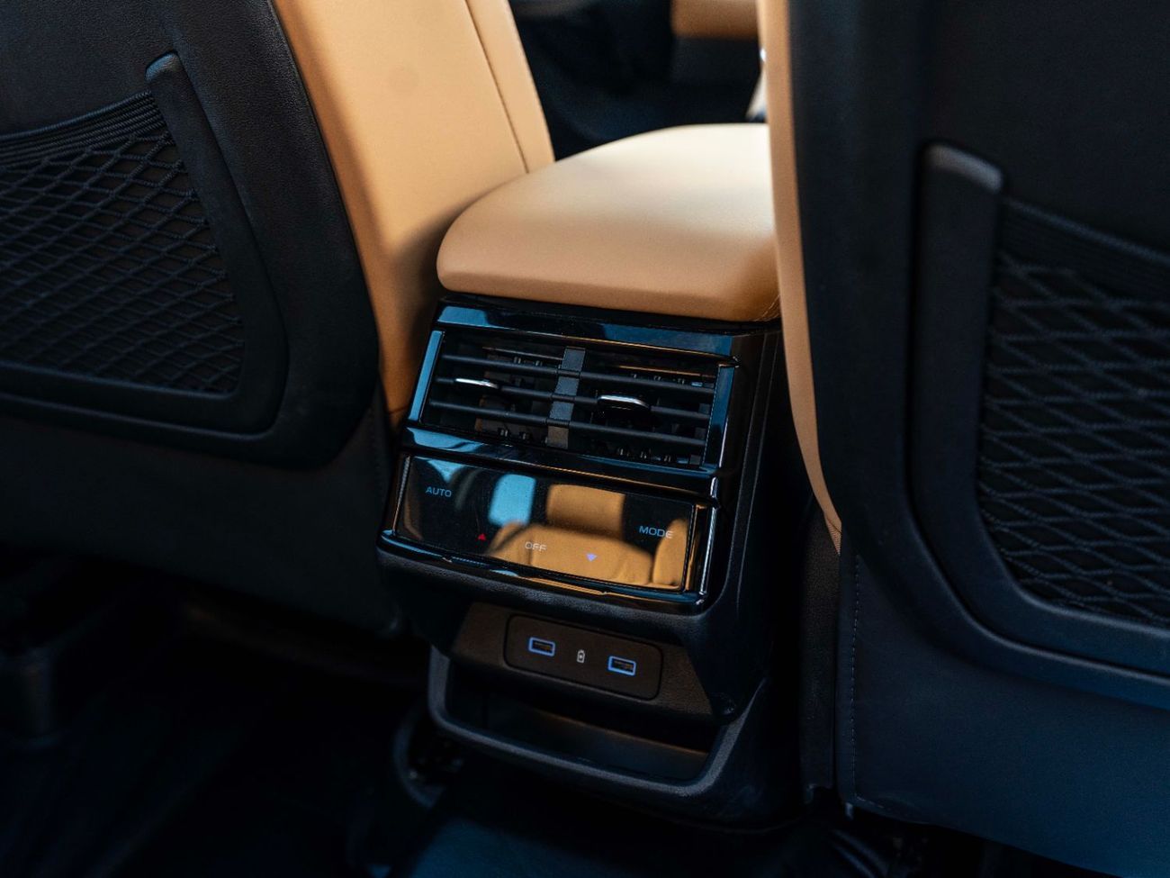 جيلي مونجارو GF 2.0T 4WD