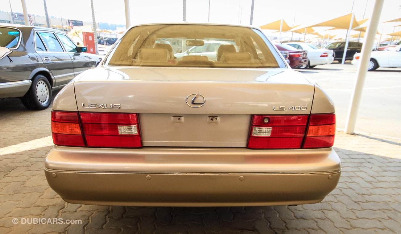 Lexus LS 400