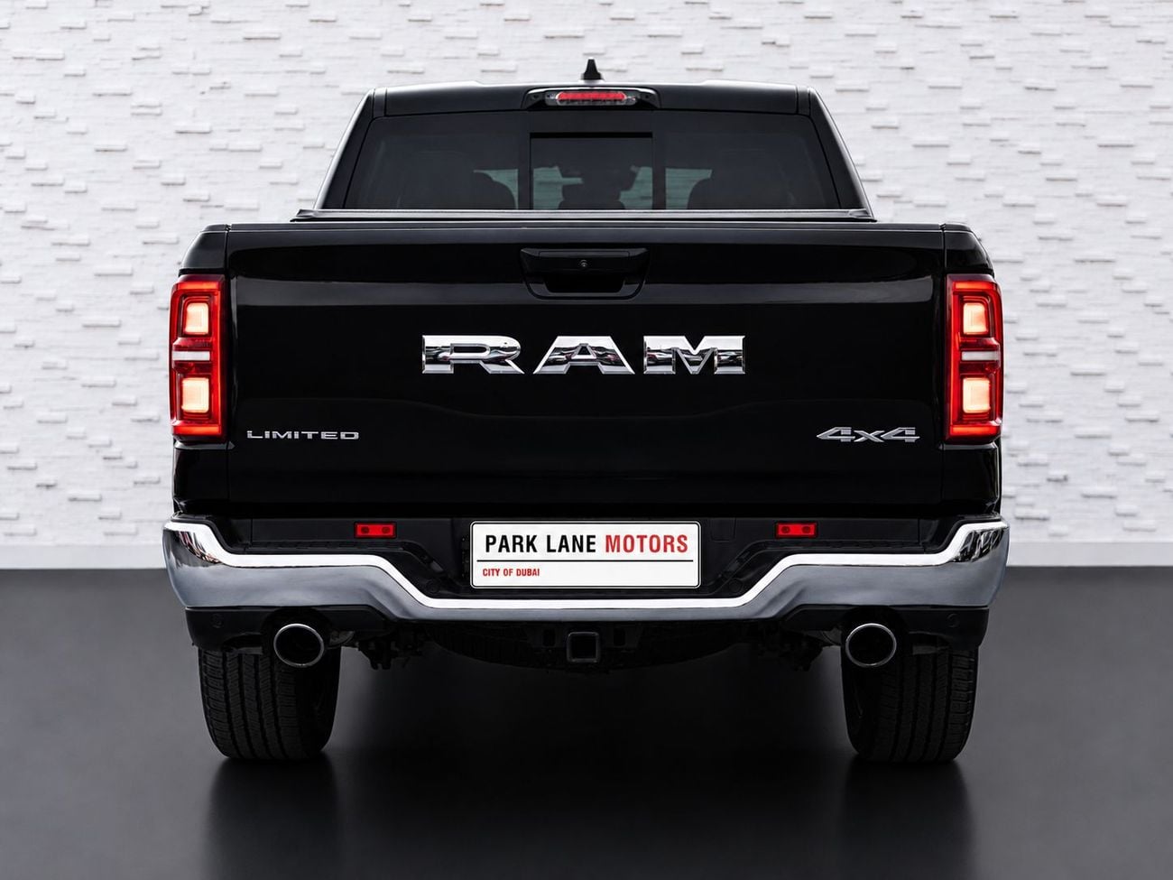 RAM 1500 LIMITED NIGHT EDITION