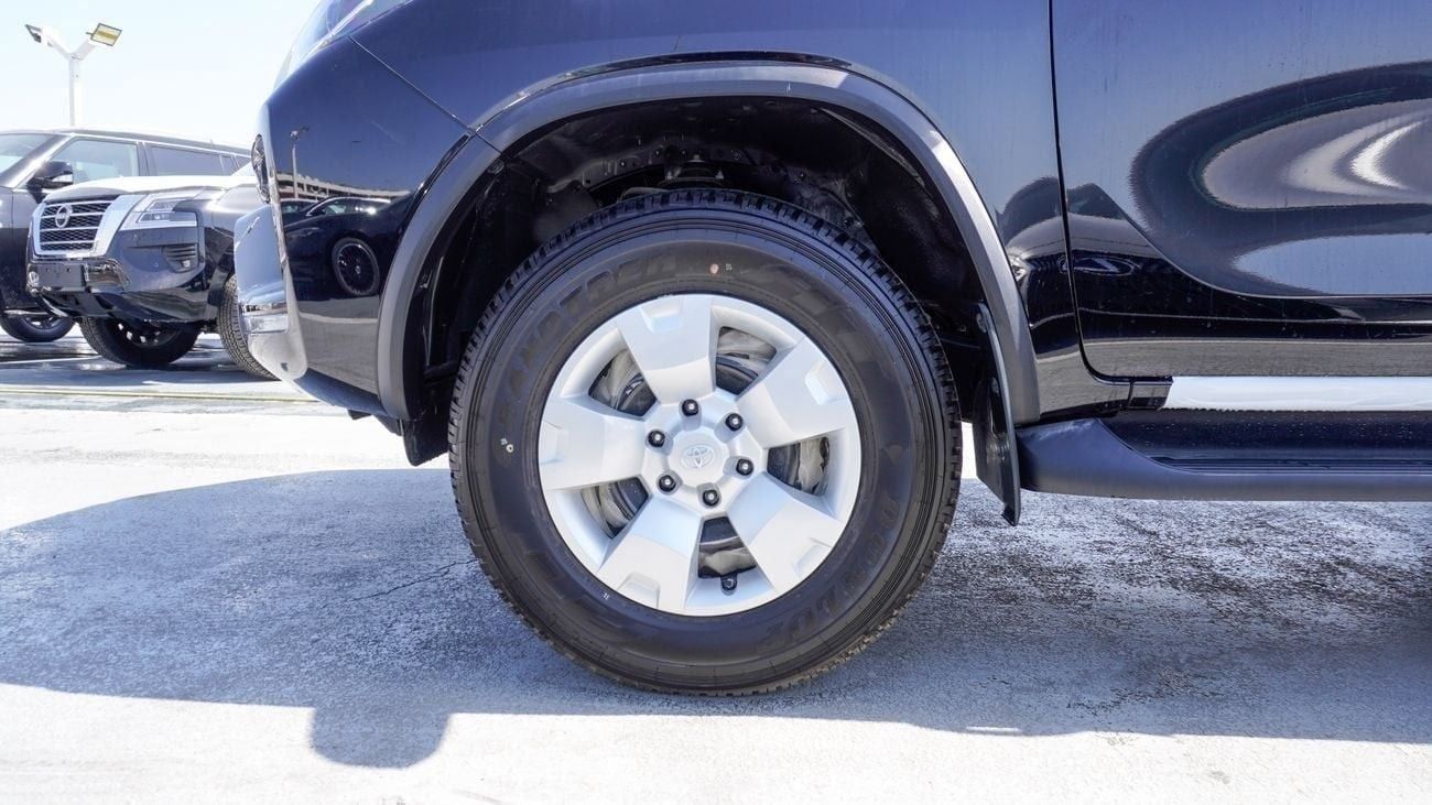 تويوتا فورتونر SR5 2.7 L