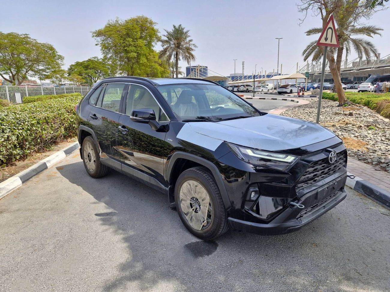 Toyota RAV4 2025 RAV4 HYBRID 4X4 2.5L GCC BRAND NEW 0KM