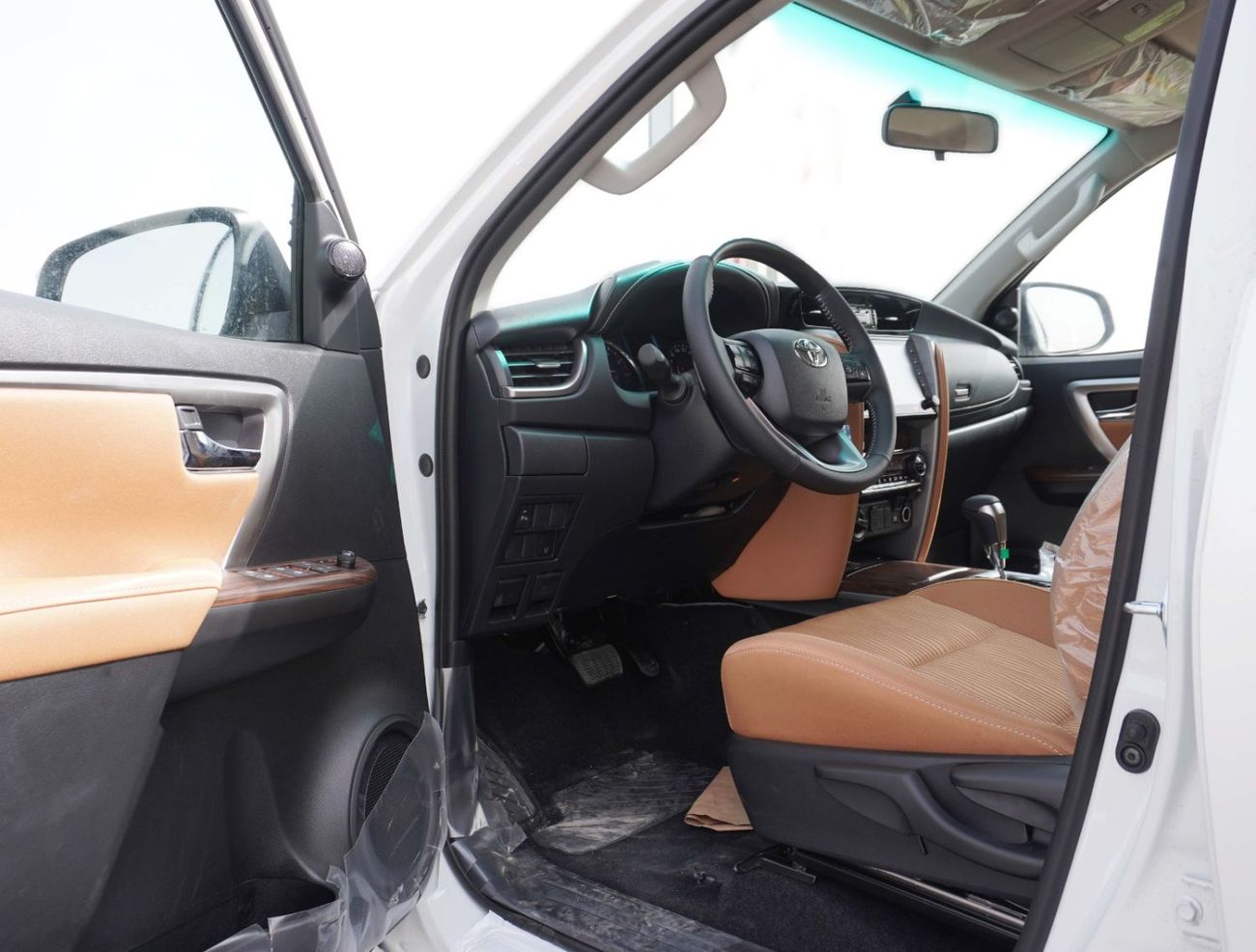 Toyota Fortuner 2025 MODEL FORTUNER 2.7 AT 4x4  17' ALY, FAB, DUAL AUTO AC