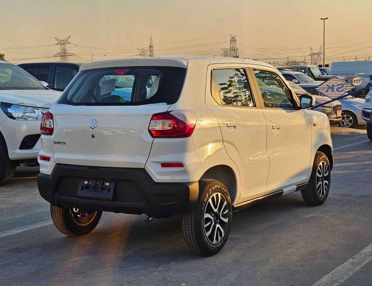 سوزوكي اسبريسو GL / 1.0L V3 A/T PETROL / ALLOY RIMS (CODE # SSPAGL)