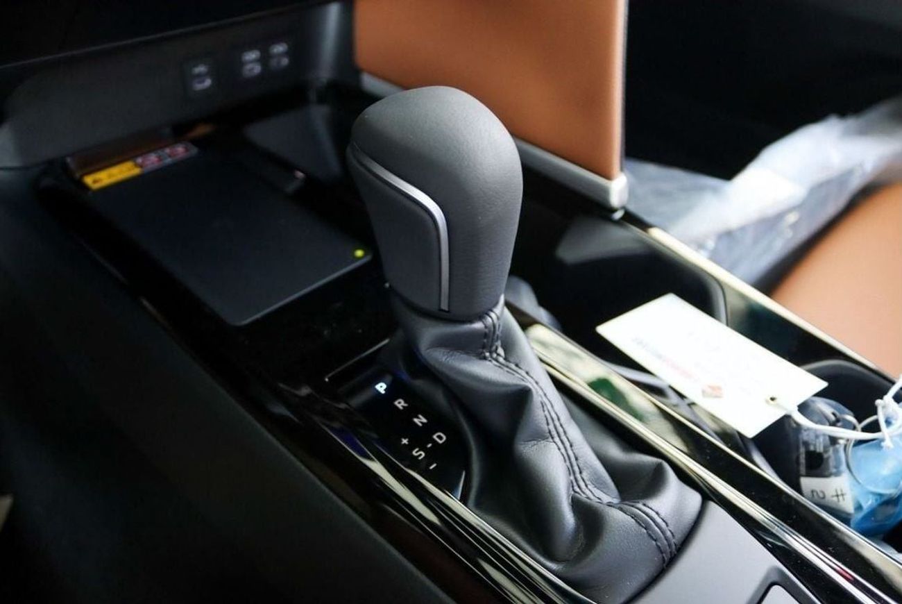 تويوتا كامري 2025 CAMRY GLE 2.5 PANORAMA - GCC MADE IN JAPAN **التصدير فقط خارج الخليج**EXPORT ONLY**