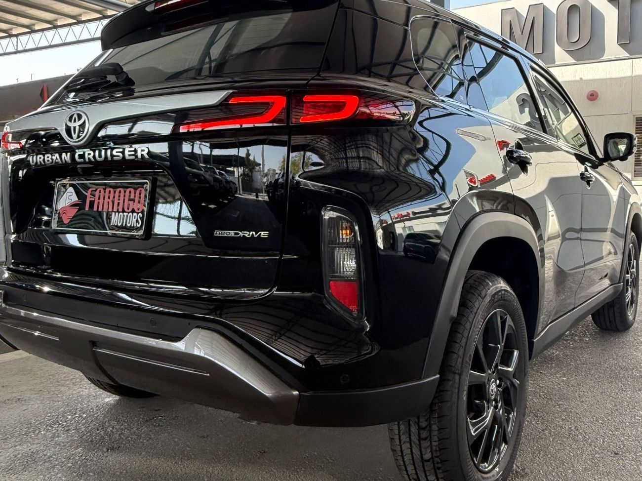 تويوتا أوربان كروزر URBAN CRUISER GLX 1.5 PANORAMA **EXPORT ONLY**التصدير فقط خارج الخليج***