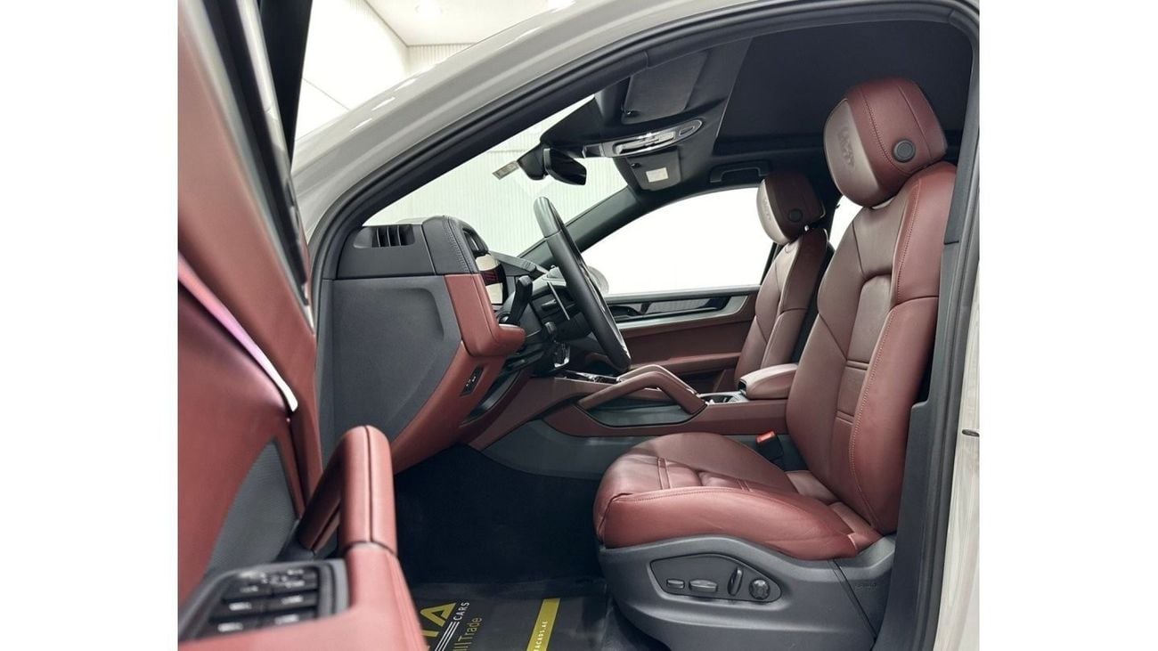 Porsche Cayenne 2024 Porsche Cayenne Coupe, Oct 2026 Porsche Warranty, Full Porsche Service History, GCC