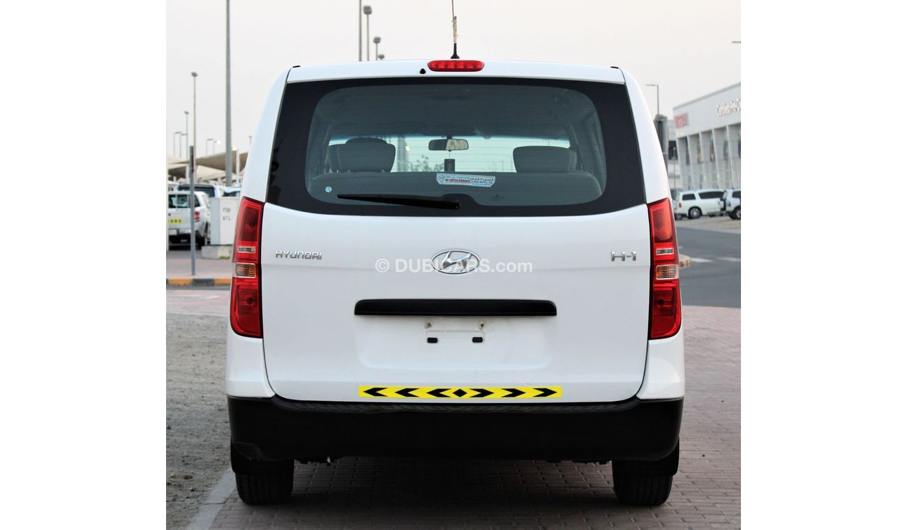 Hyundai H-1 Hyundai H1 2019 GCC, in excellent condition, without accidents, without paint, very clean from insid