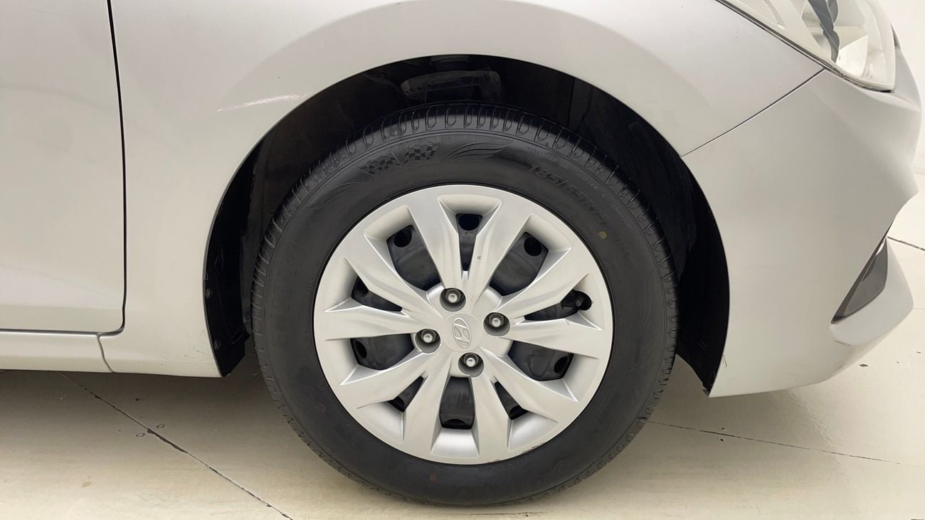 هيونداي أكسنت GL 1.6 | بدون دفعة مقدمة | اختبار القيادة في المنزل