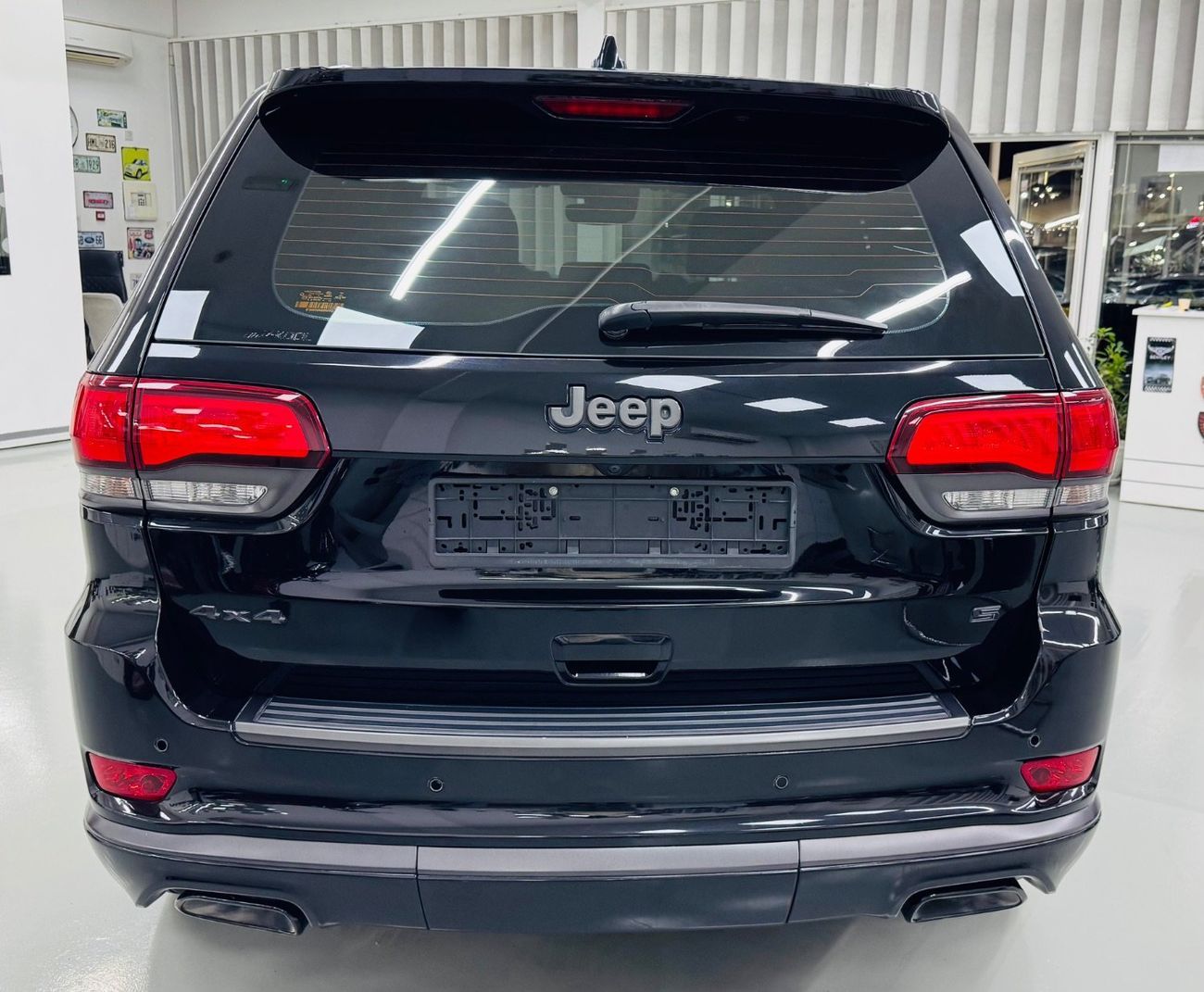 جيب جراند شيروكي Overland 3.6L