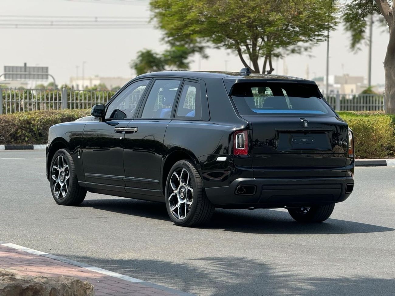 Rolls-Royce Cullinan GCC SPEC NEAT AND CLEAN LESS KILOMETER