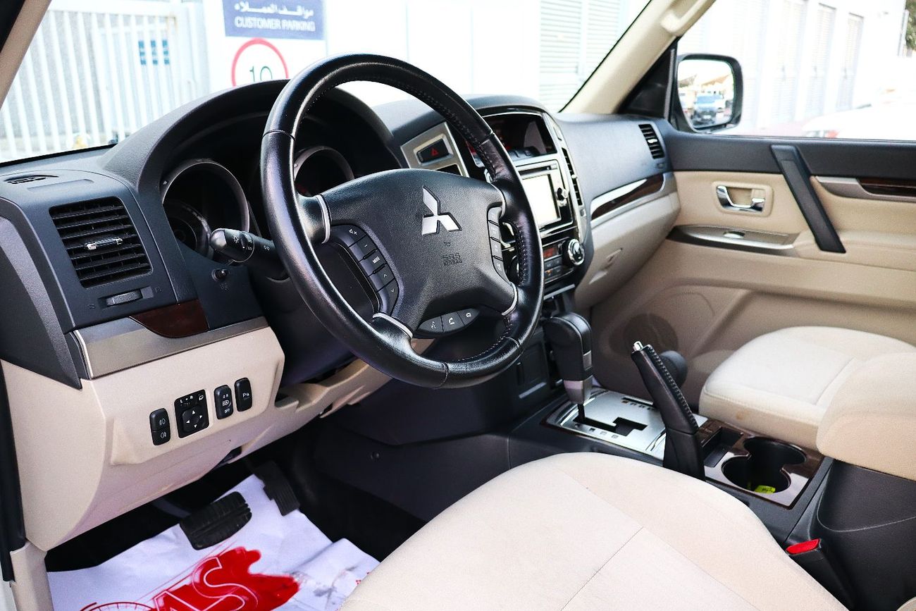 ميتسوبيشي باجيرو