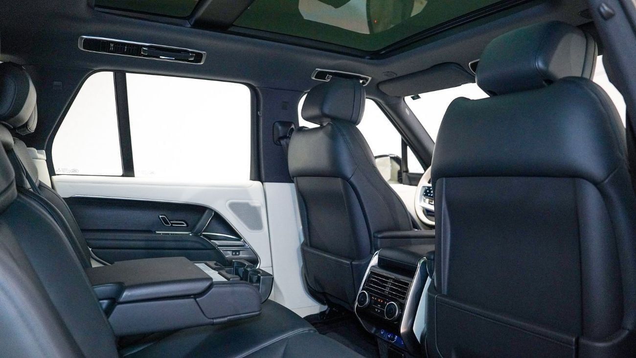 لاند روفر رينج روفر | AED 8,785 PM | Warranty Nov-2027 | GCC