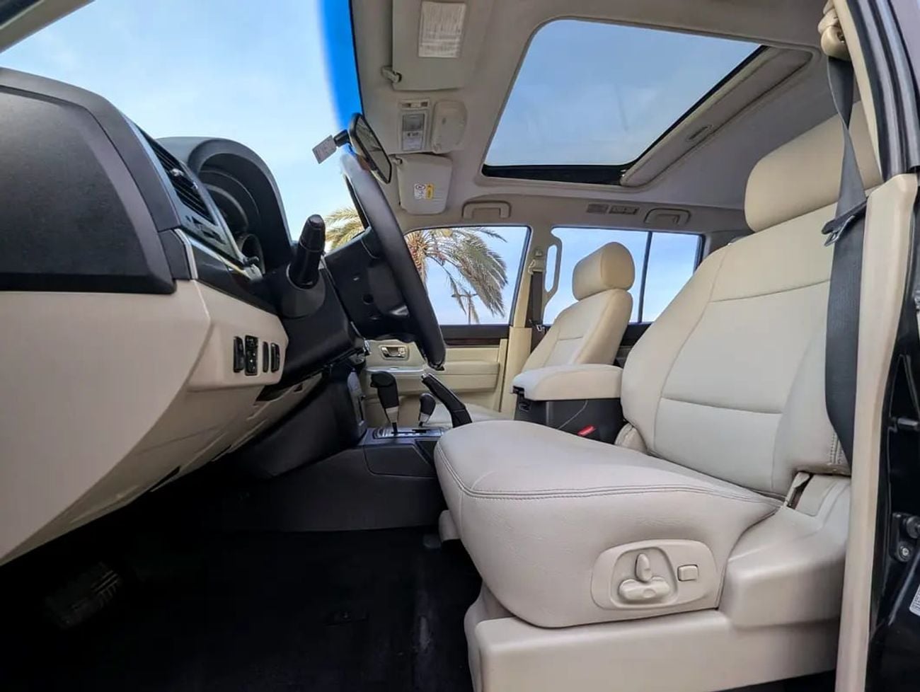 Mitsubishi Pajero GLS TOP FULL OPTION GCC V6 3.5L IN EXCELLENT CONDITION