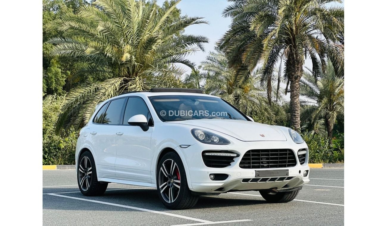 بورش كايان PORSCHE CAYENNE GTS MODEL 2013 GCC SPACE FULL OPTION