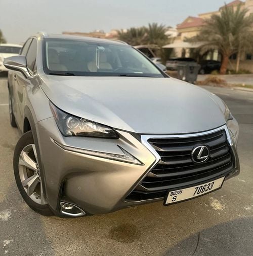 Lexus NX200t