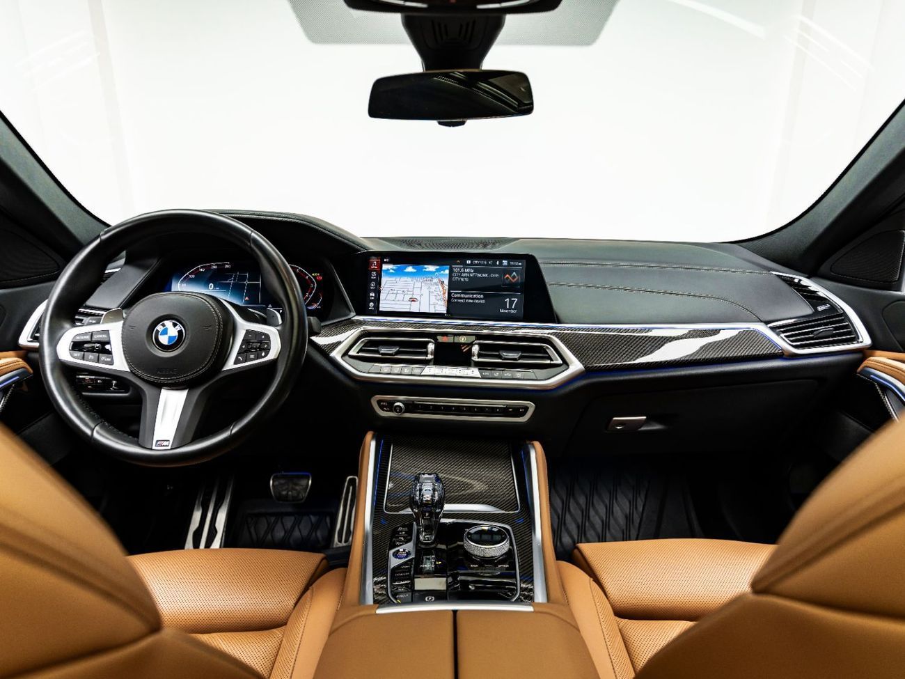 BMW X6 40i M Sport 3.0L 2023 BMW X6 xDrive40i, 2027 BMW Warranty + 2032 BMW Service Contract, Low KMs, GCC