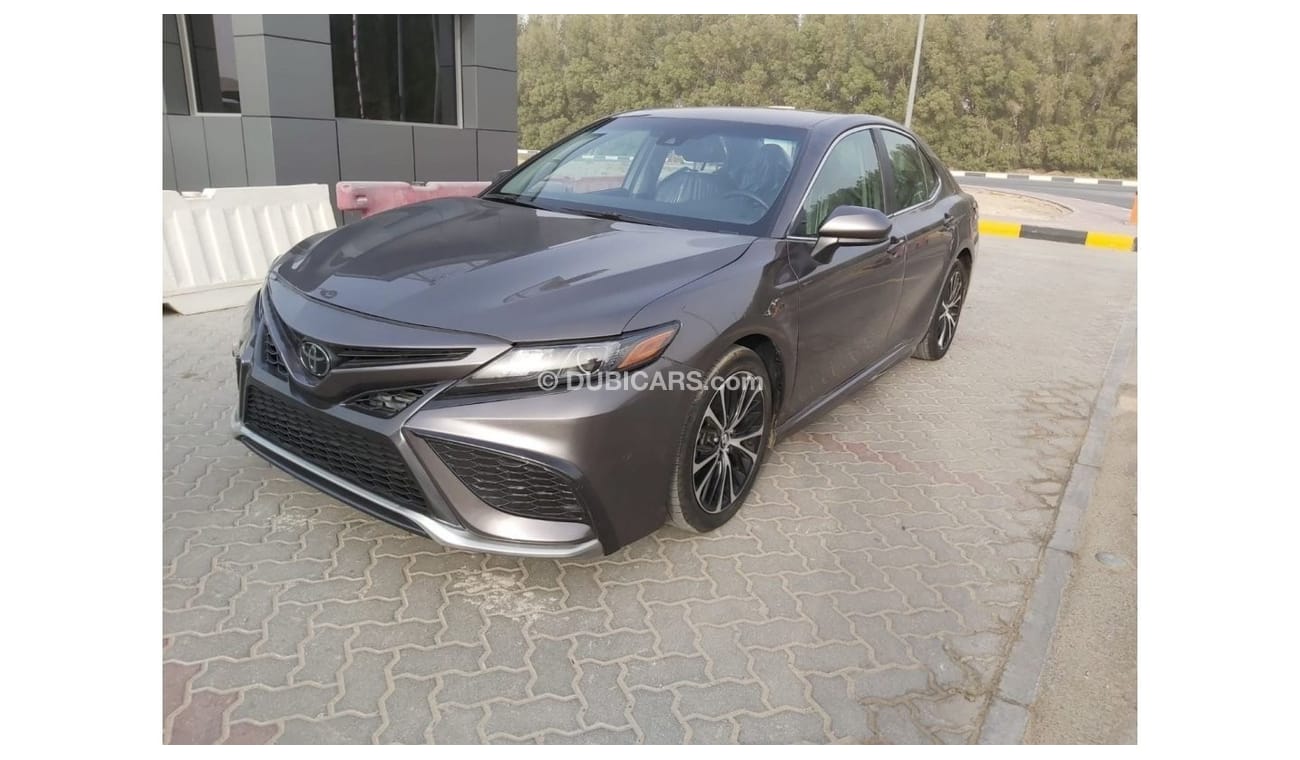 Toyota Camry SE SE SE SE 2020 Toyota Camry, Metallic Grey Color, Clean car