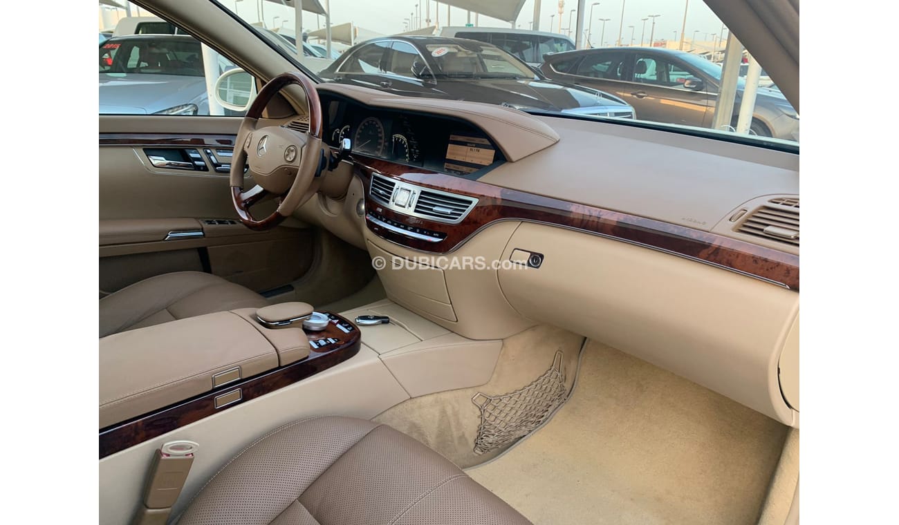 Mercedes-Benz S 550 Mercedes S550_2009_Excellent_Condihion _Full option