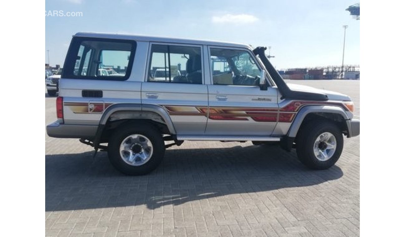 Toyota Land Cruiser 4.5L Turbo Diesel V8 SPECIAL