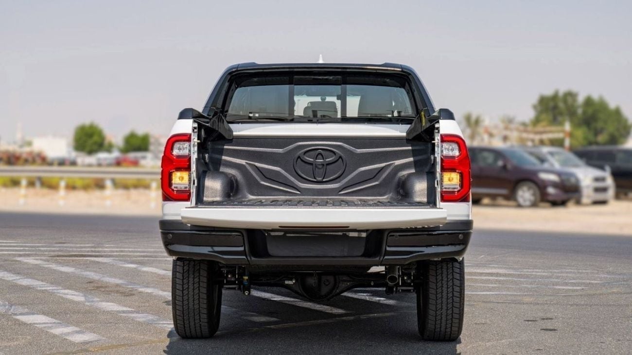 Toyota Hilux DC GR SPORT 4.0P AT 4X4 - WHITE