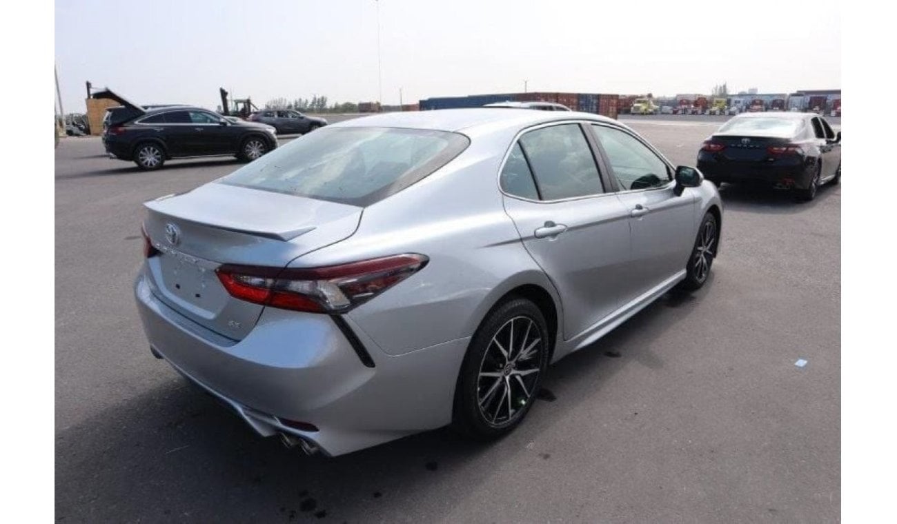 Toyota Camry SE 2.5 For Export Only