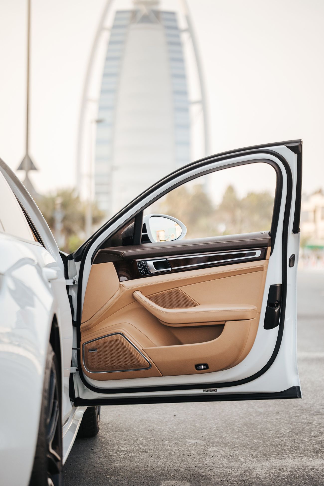 Porsche Panamera Turbo 4.0L AWD