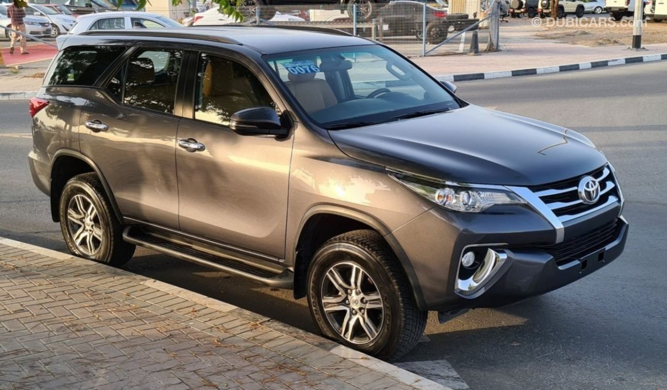 تويوتا فورتونر Toyota Fortuner GXR V6 2018 GCC Perfect Condition Low Mileage