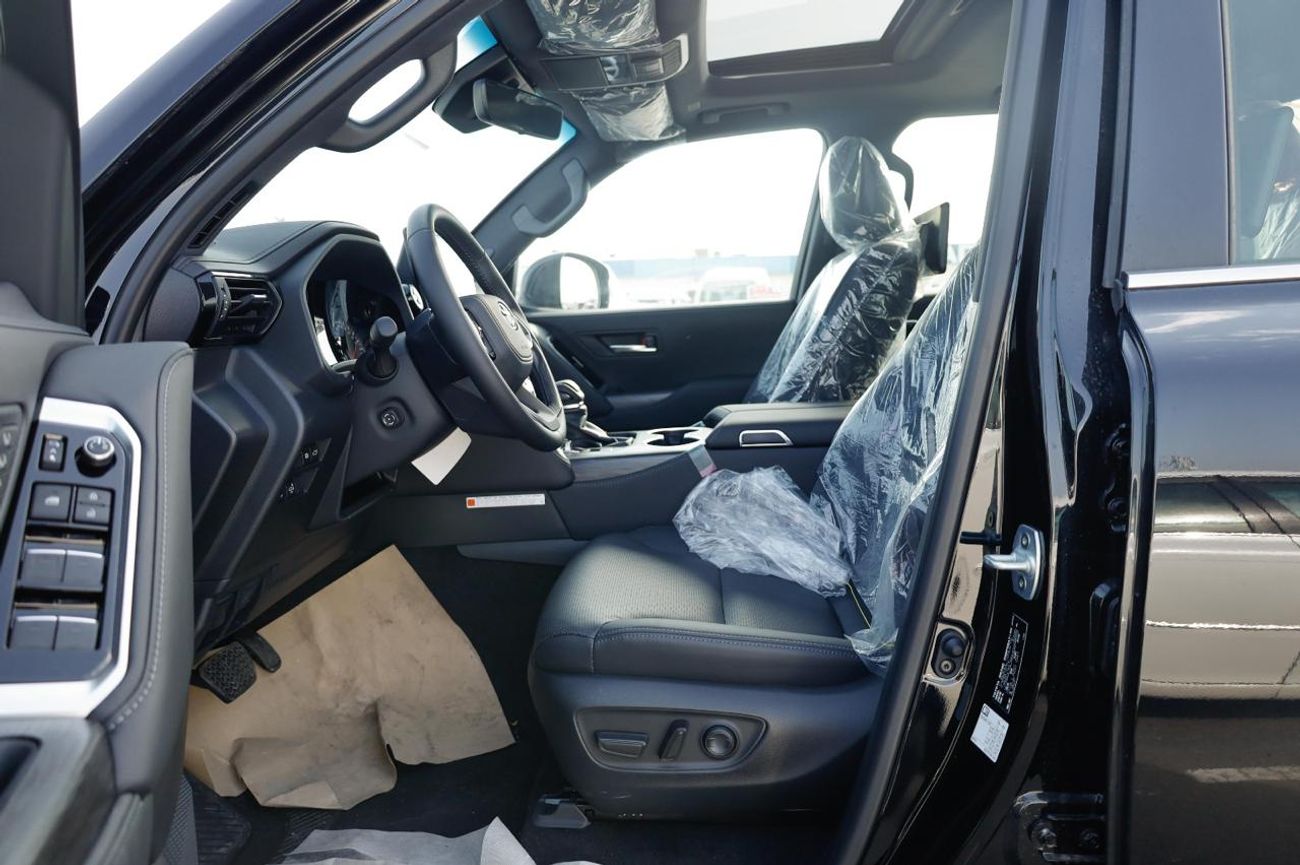 تويوتا لاند كروزر TOYOTA LANDCRUISER 300 3.3L DIESEL ZX 7 AUTO