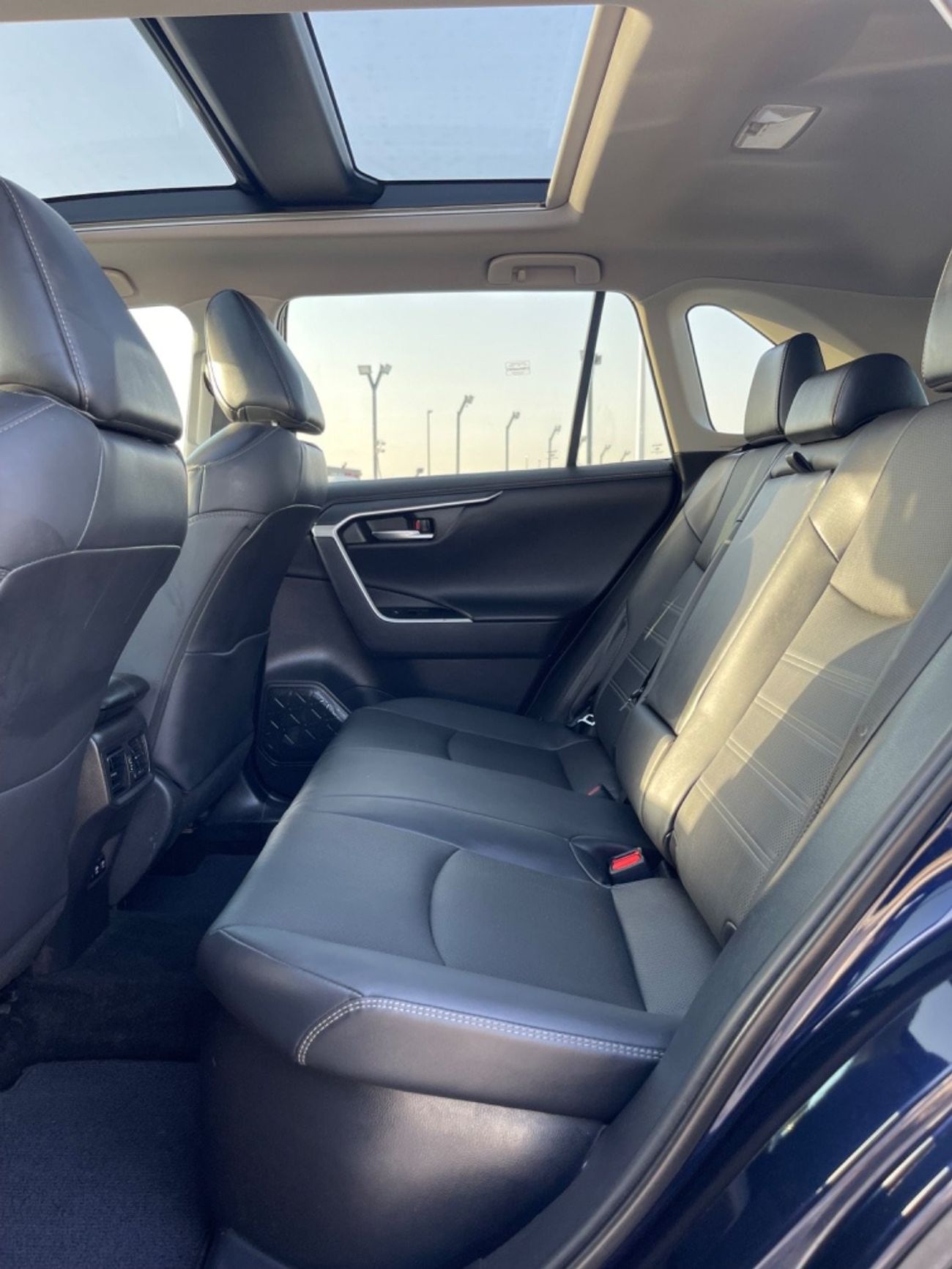 Toyota RAV4 2021 TOYOTA RAV4 LIMITED HYBRID 4x4 FULL OPTIONS IMPORTED FROM USA