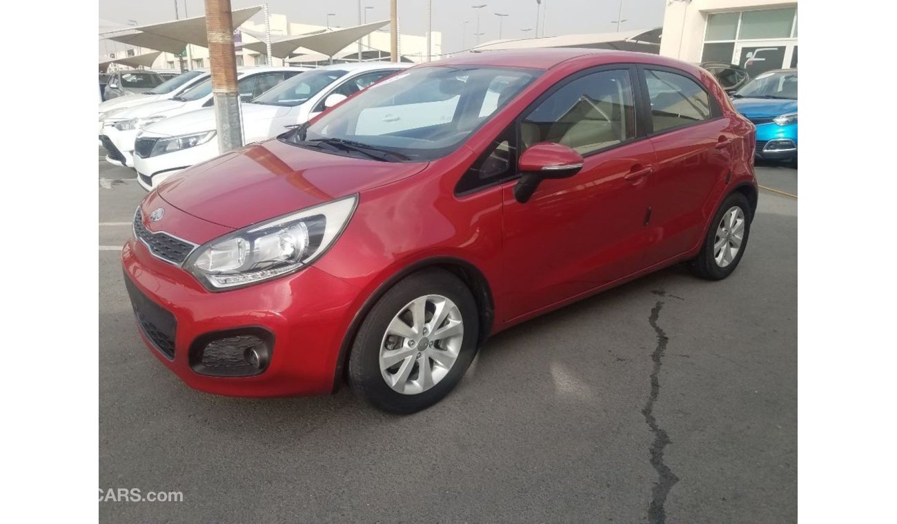 Kia Rio 2013 GCC is completely accident free, inside and out