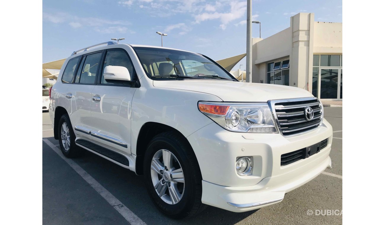 Toyota Land Cruiser سياره نظيفه جدا بحاله ممتازه بدون حوادث ضمان شاسيه جير ماكينه تشييكات وكاله