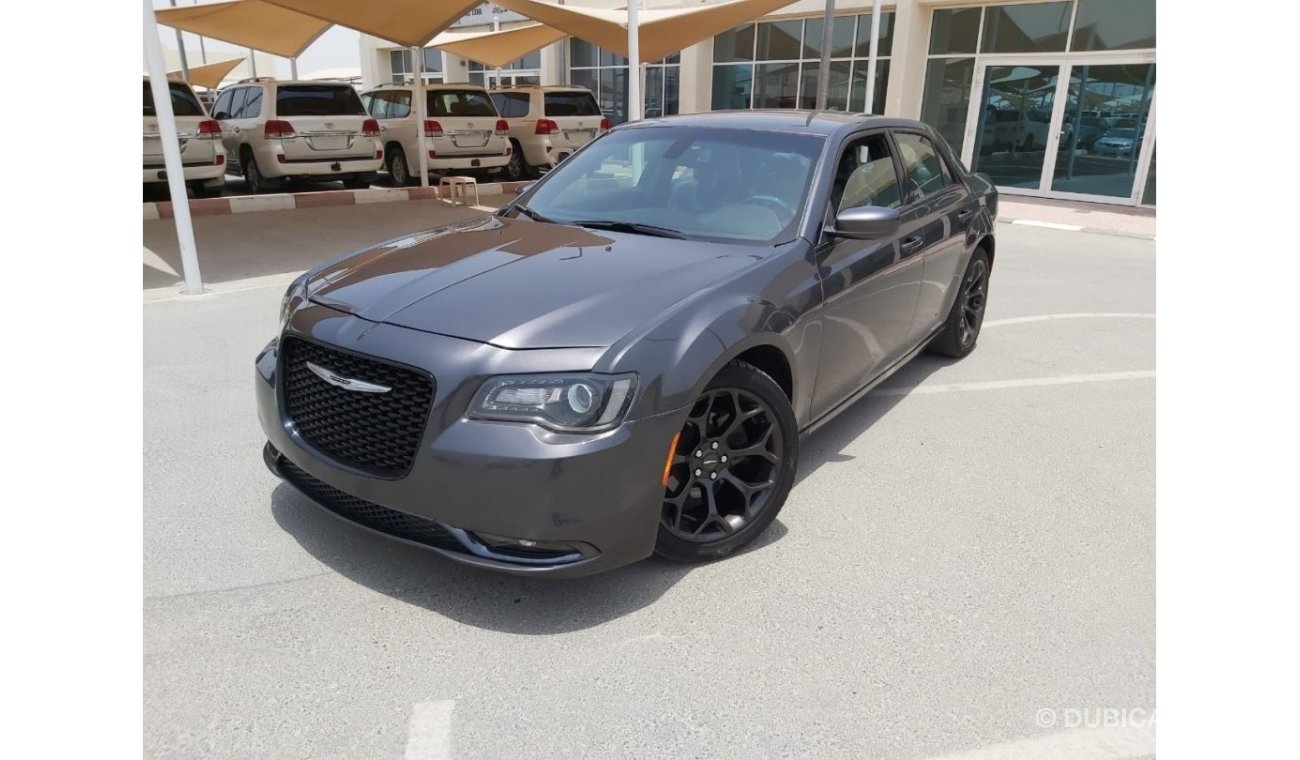 Chrysler 300s Very Clean Car