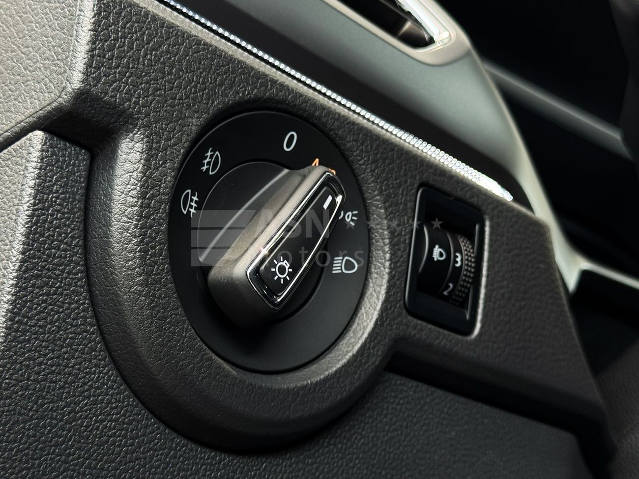 Volkswagen T Cross Deluxe Edition 1.5L 2024 (Export Price)