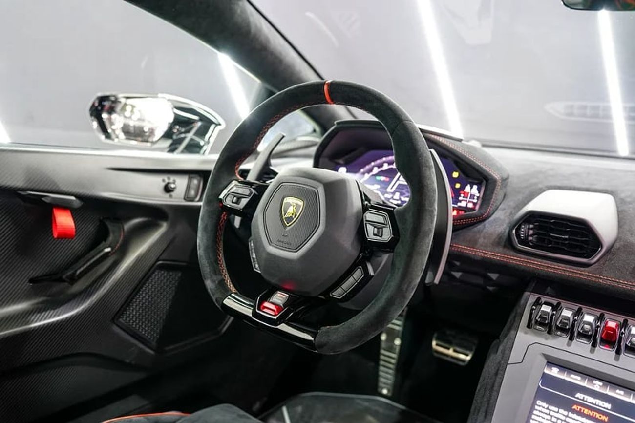 Lamborghini Huracan LP 620-2 Super Trofeo, STO, BRAND NEW, Full Sticker Exterior Pack, Lift System, Apple Carplay, GCC