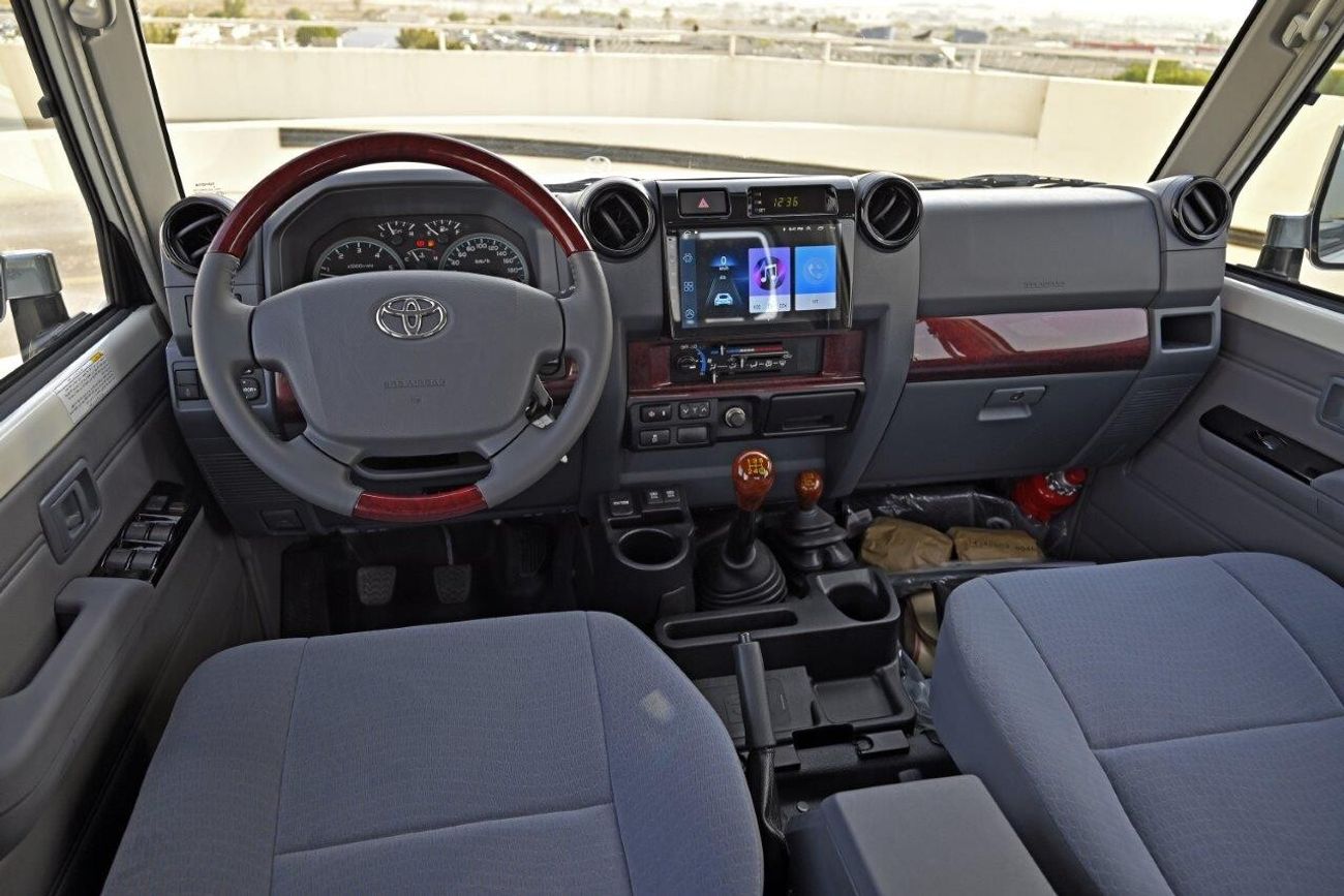 Toyota Land Cruiser Pick Up V8 4.5L TURBO DIESEL 4WD