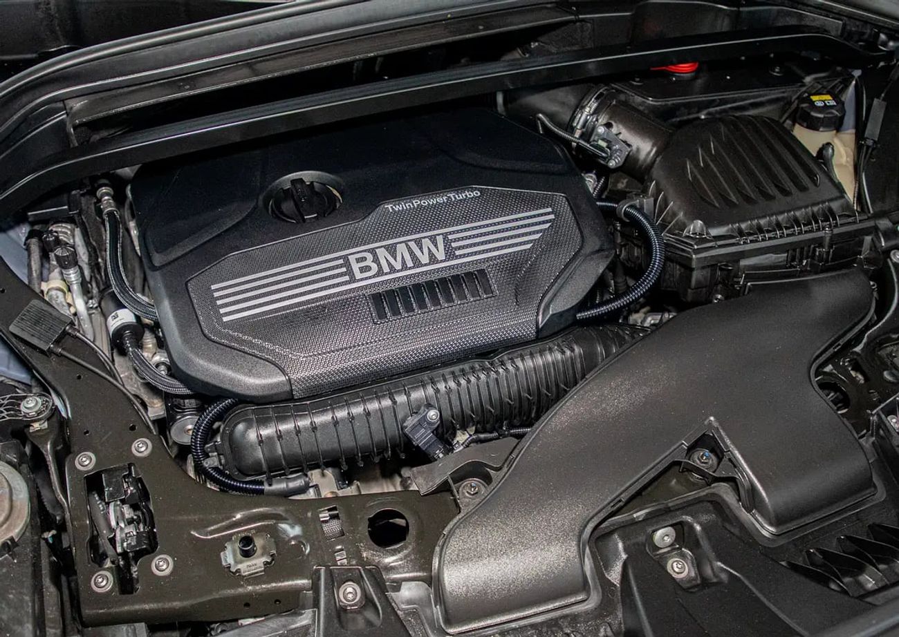 بي أم دبليو X1 sDrive20i M Sport