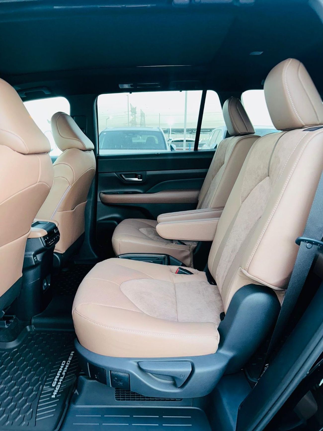 Toyota Grand Highlander PLATINUM