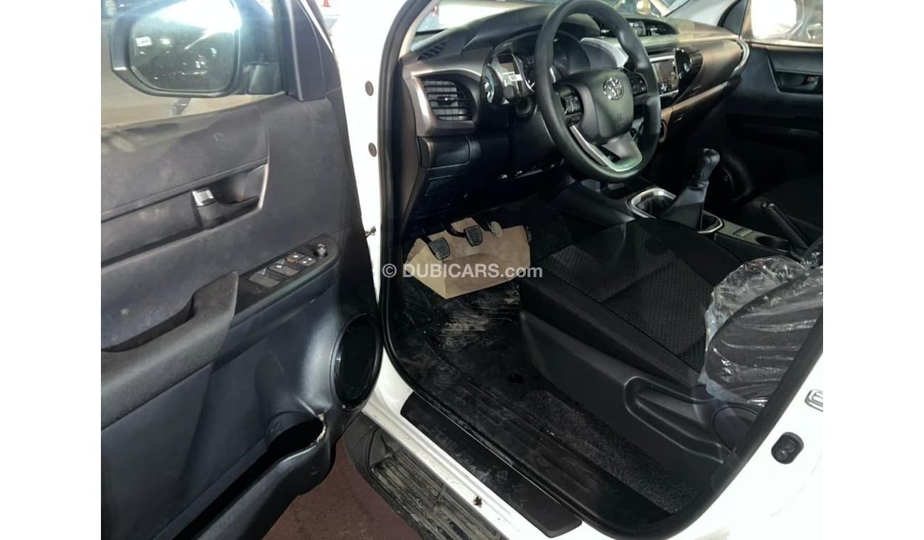 تويوتا هيلوكس 2.4L // 2022 // WITH POWER WINDOWS , MANUAL TRANSMISSION // SPECIAL OFFER // BY FORMULA AUTO // FOR 