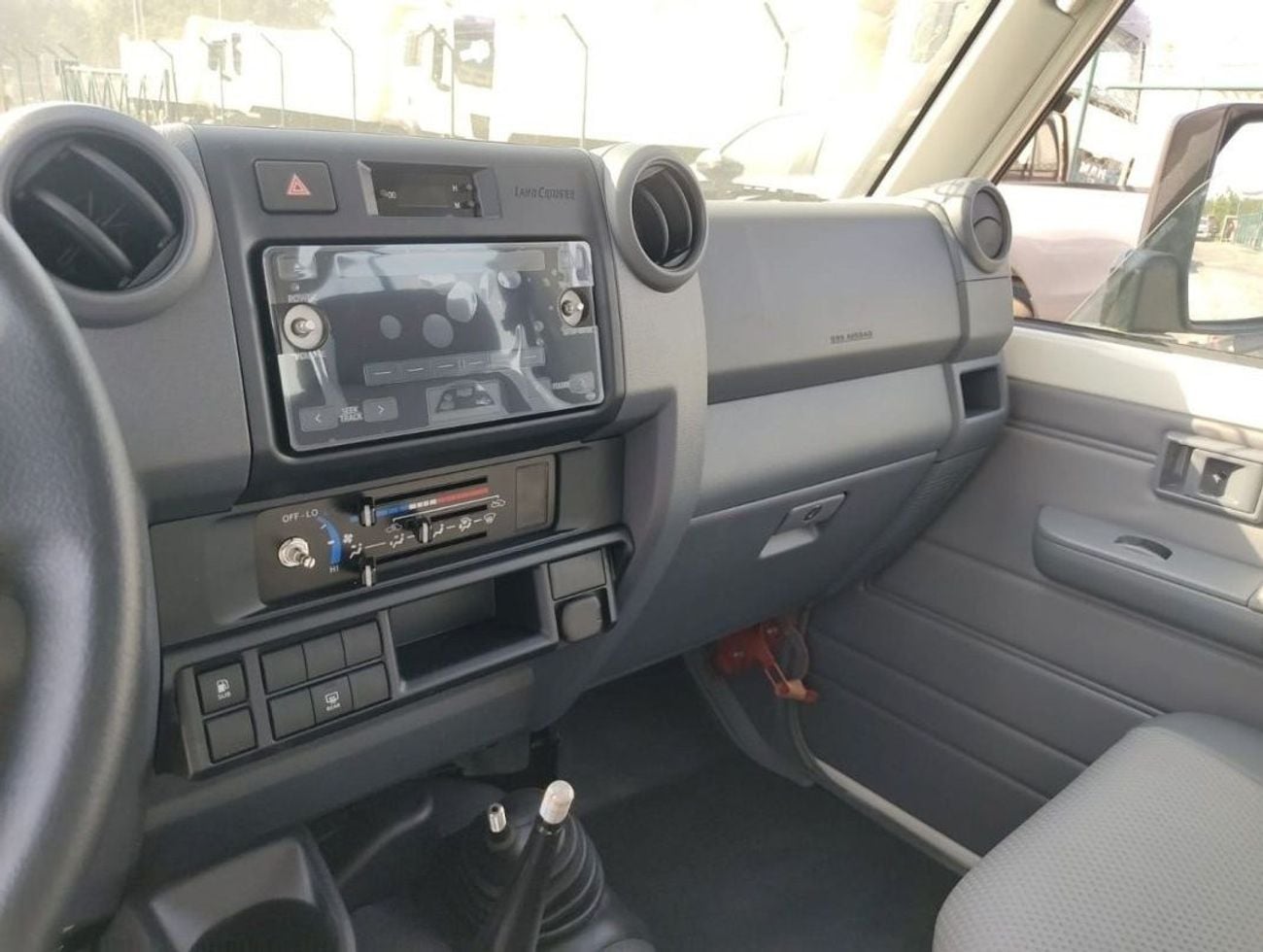 تويوتا لاند كروزر 70 78 MT 4.2L DIESEL 3 DOORS 4WD WITH DIFFLOCK