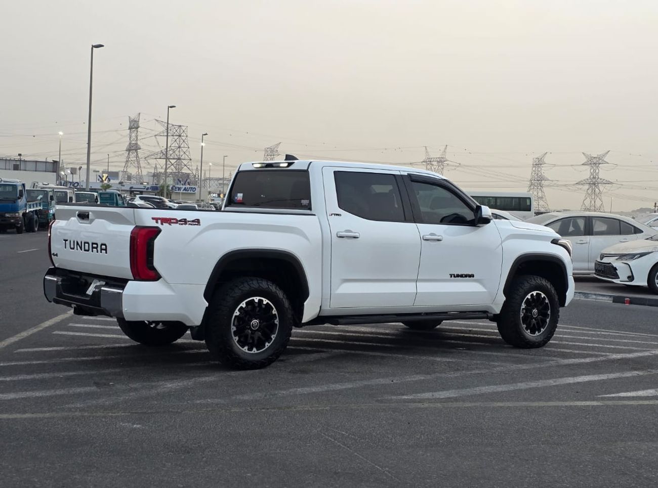 تويوتا تاندرا Crewmax