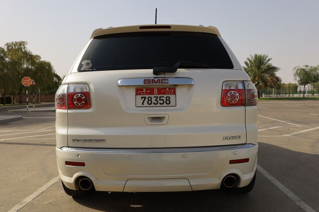 GMC Acadia DENALI