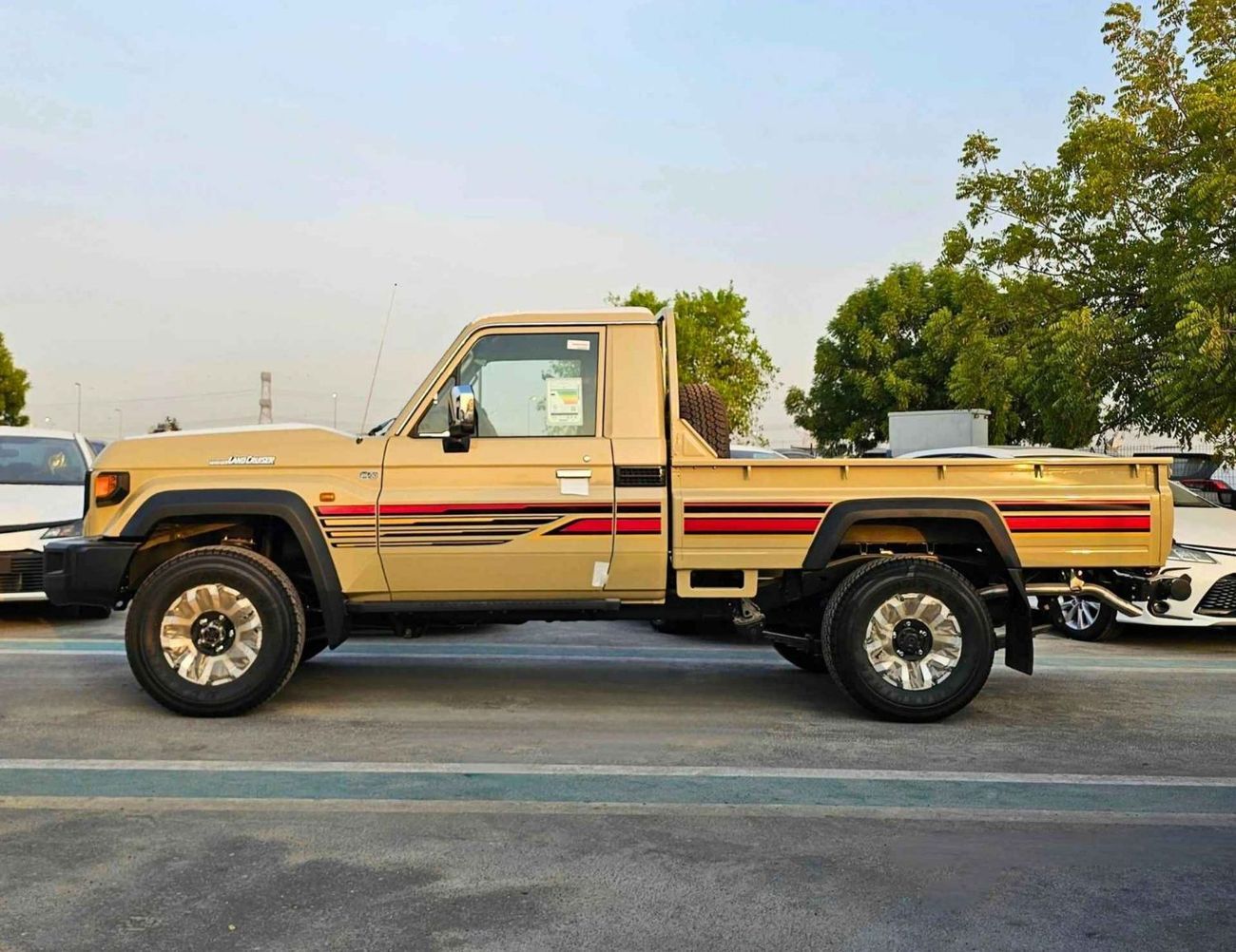 Toyota Land Cruiser Pick Up LX-Z1 LC79/SINGLE CABIN TURBO/2.8L DIESEL AUTOMATIC/ (CODE#LX-Z1)