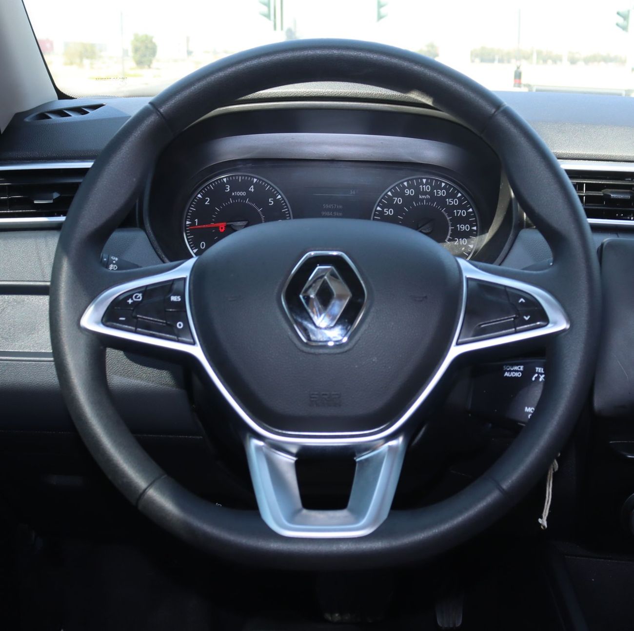 Renault Duster SE 1.6L RENAULT DUSTER -2024 - GCC - Accident-free - 1.6 L - Low mileage - Excellent condition