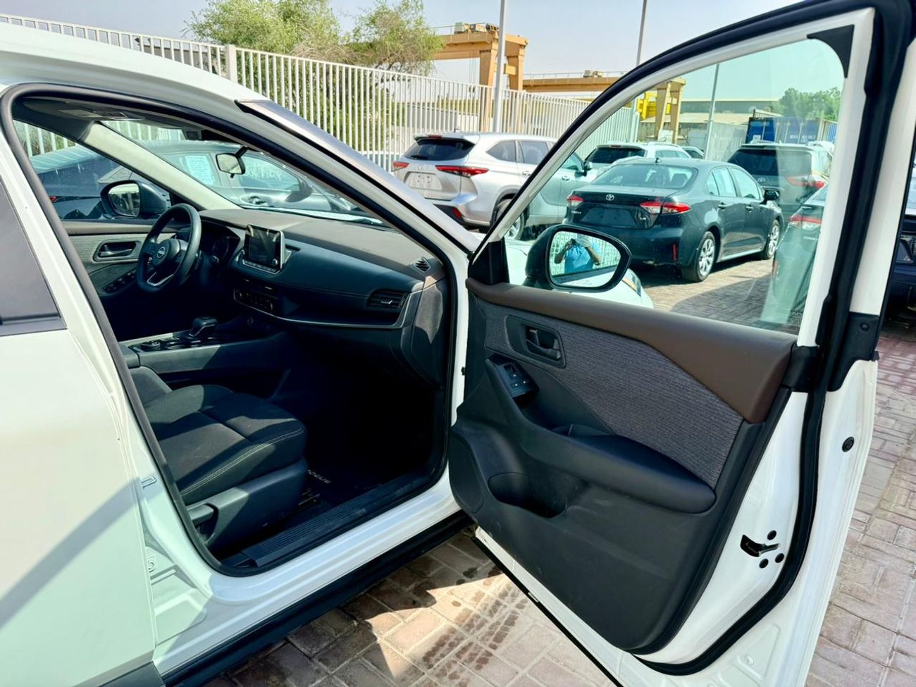 نيسان روج 2023 Nissan Rogue sv awd 4x4