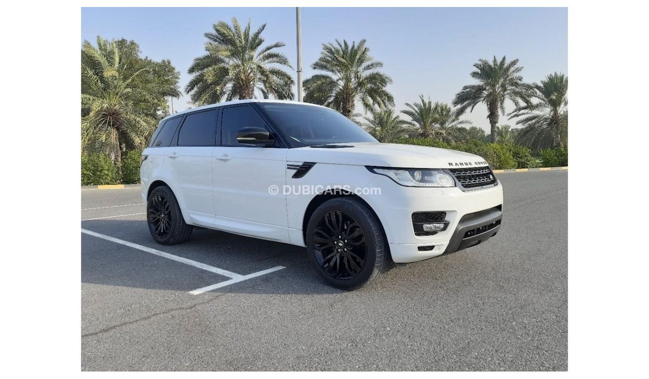 Land Rover Range Rover Sport RANGE ROVER SPORT 2015 GCC very clean car accident free full