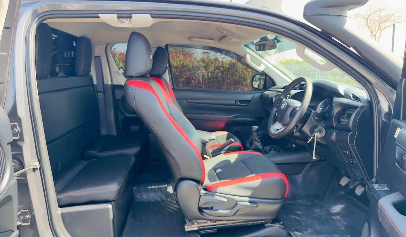 تويوتا هيلوكس MODIFIED SMART CAB | RHD | 2018 | 2.8L DIESEL ENGINE | MANUAL TRANSMISSION