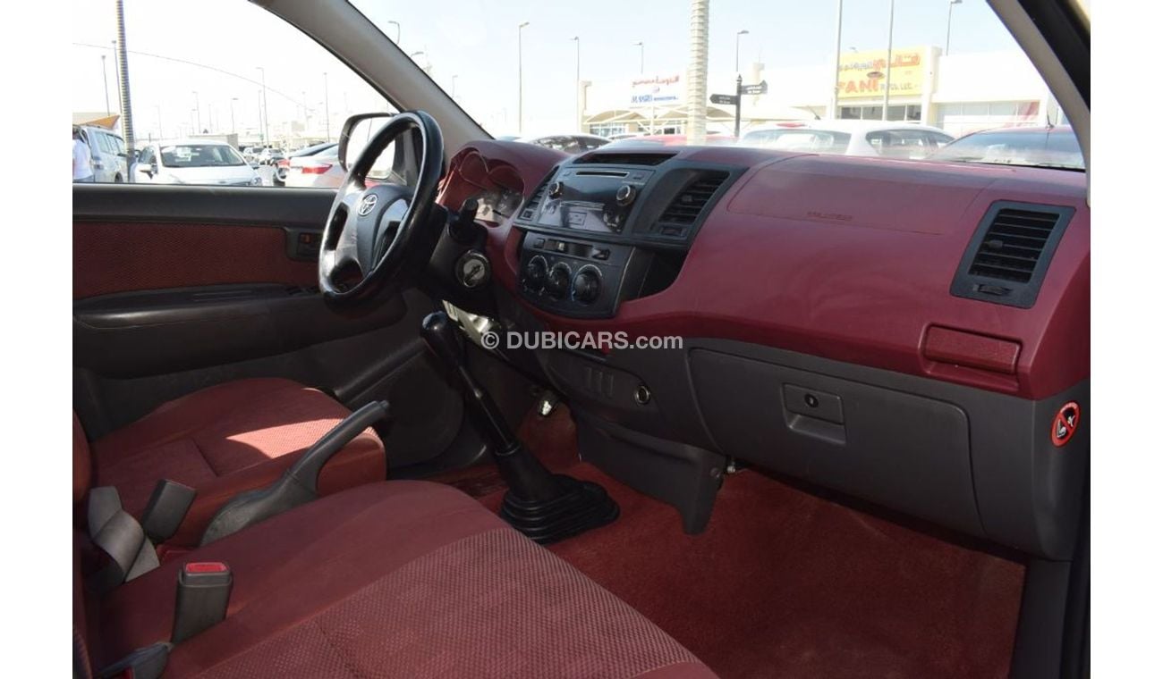Toyota Hilux 2014 GCC without paint without accidents