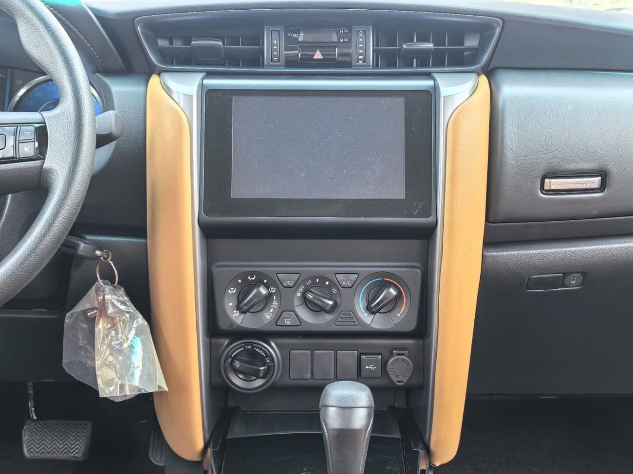 تويوتا فورتونر 2026 TOYOTA FORTUNER 2.7L PETROL V4 AUTOMATIC TRANSMISSION