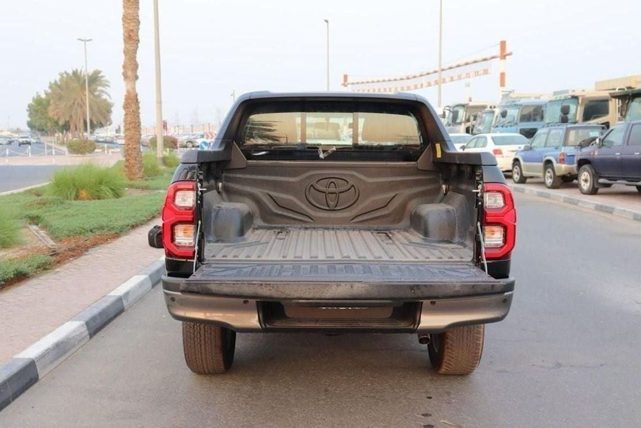 تويوتا هيلوكس 2025 TOYOTA HILUX ADVENTURE V6 4.0L PETROL 4WD AT