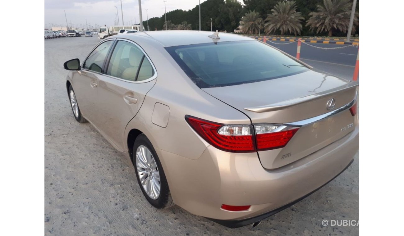 لكزس ES 350 2014 Full Option For Urgent SALE PASS From RTA Dubai